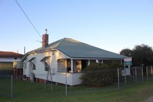 Dillons Cottage - Accommodation QLD